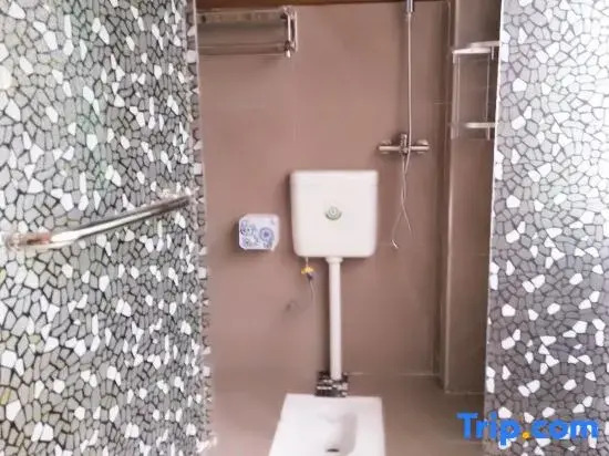 Yujian Apartment (Nanning Fuxing Food Street Dongfang Plaza)