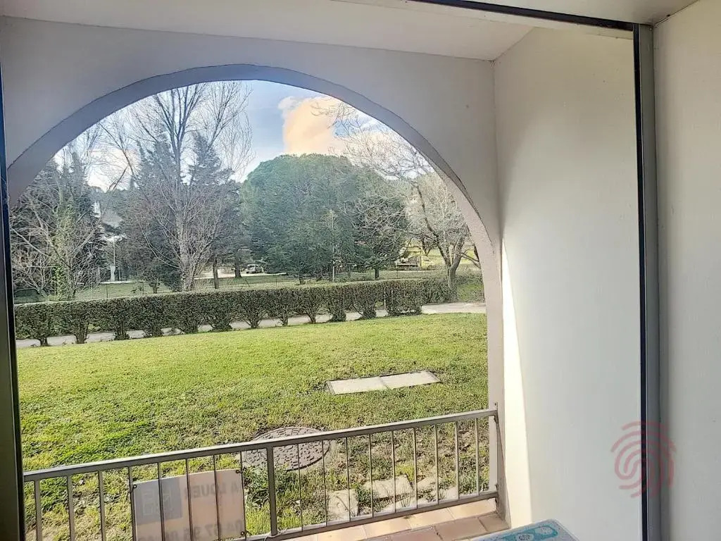 Appartement Lamalou-les-Bains, 1 pièce, 2 personnes - FR-1-451-98