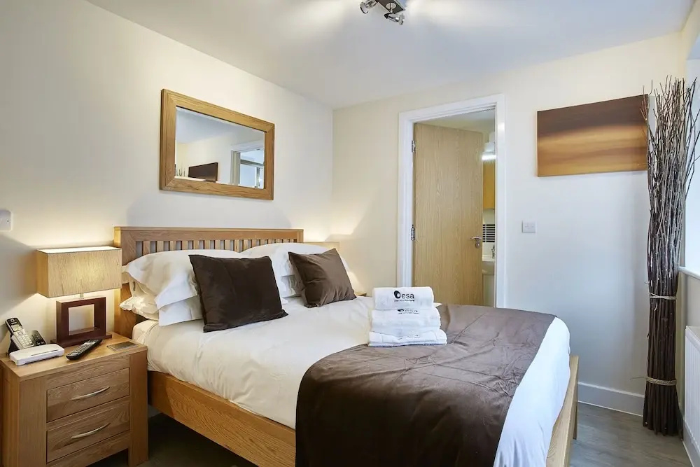 Colne Lodge By Esa