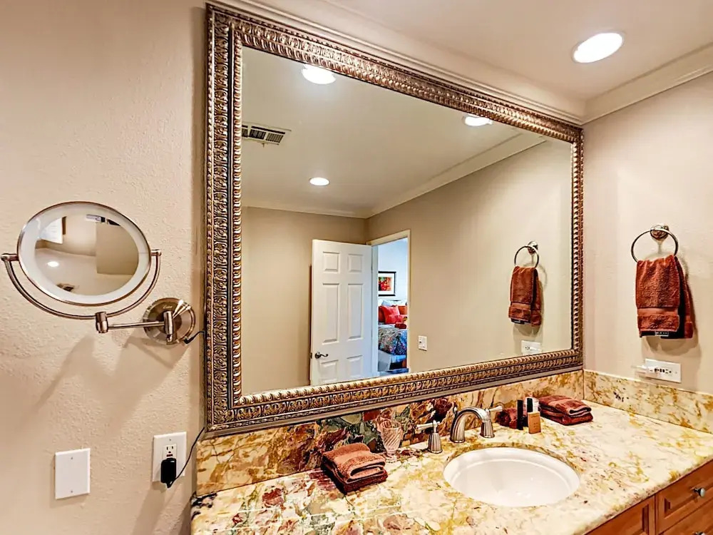 2BR Palm Springs Townhouse Hideaway by RedAwning