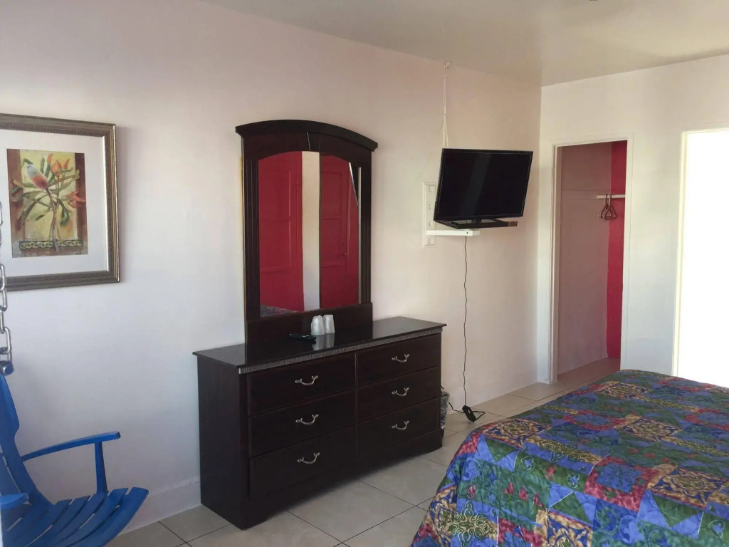 Palm Motel