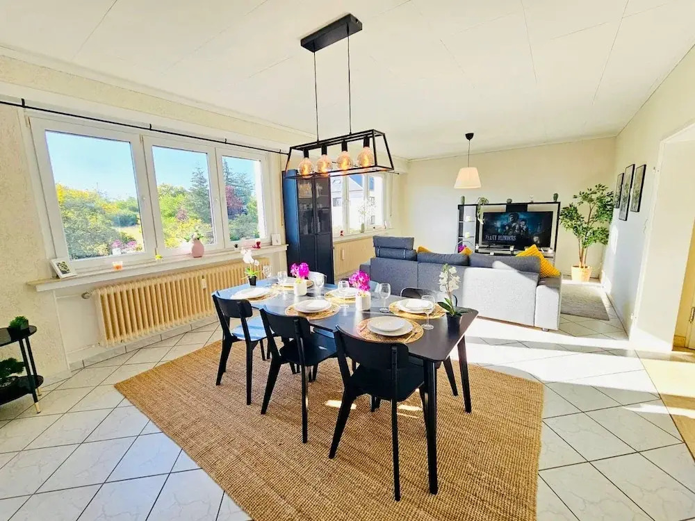 Chic Urban Stay 2BR with parking
