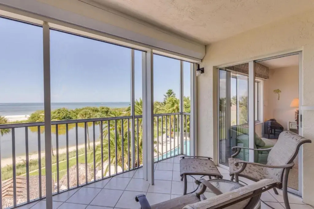 Sun Caper 308, 2 Bedrooms, Sleeps 4, Heated Pool, Gulf Front, Elevator