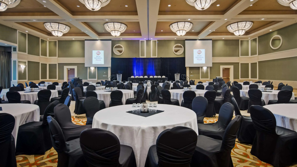 Best Western Plus Lamplighter Inn & Conference Centre