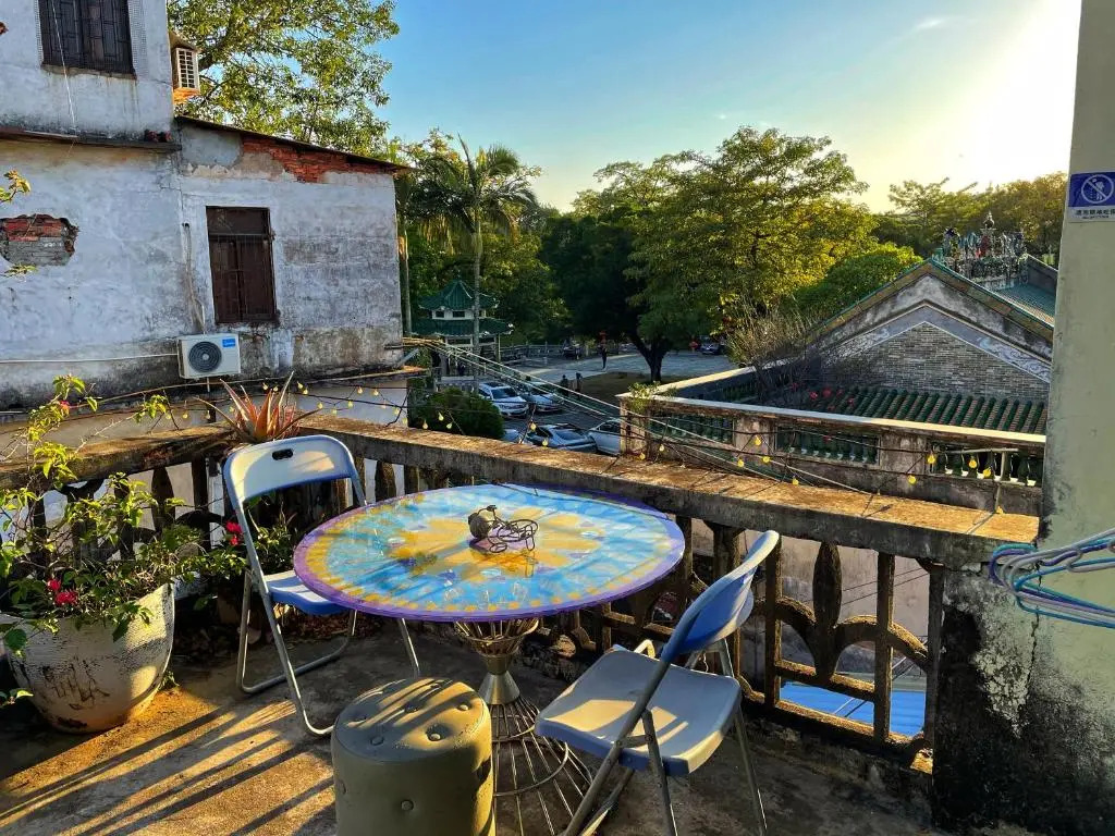 Yellow House Hostel Huizhou West Lake