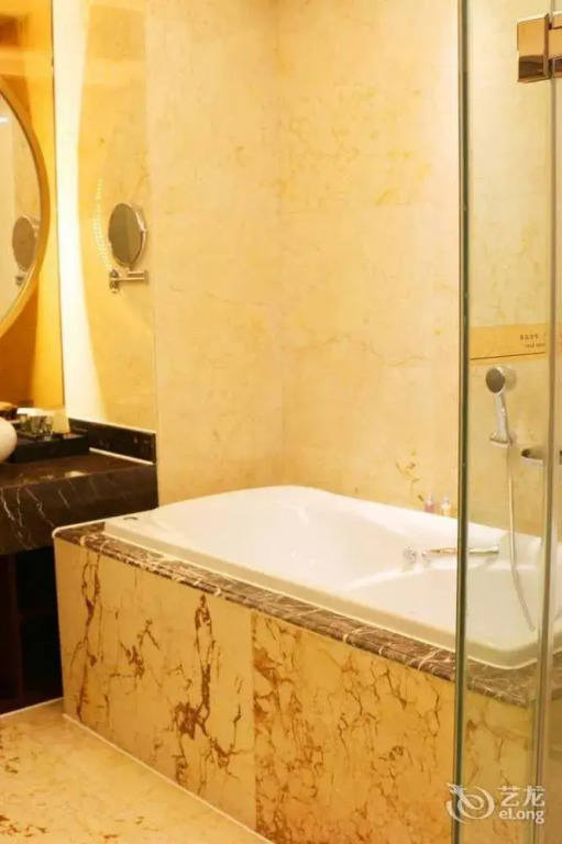 Xinxing Century Hotel