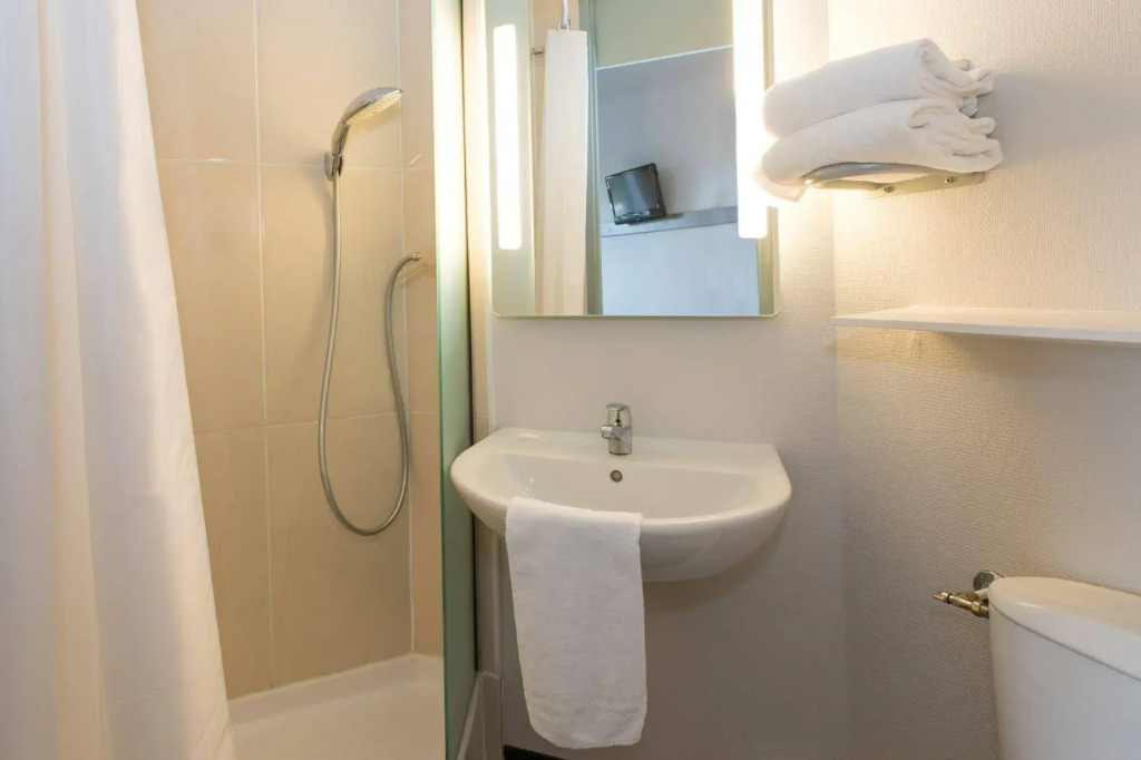 B&B HOTEL Rennes Est Cesson Sévigné 3 étoiles