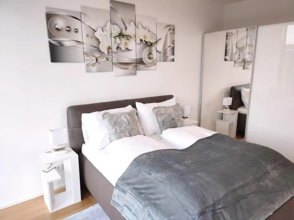 Panorama Apartment Vienna - free parking, sauna & fitness