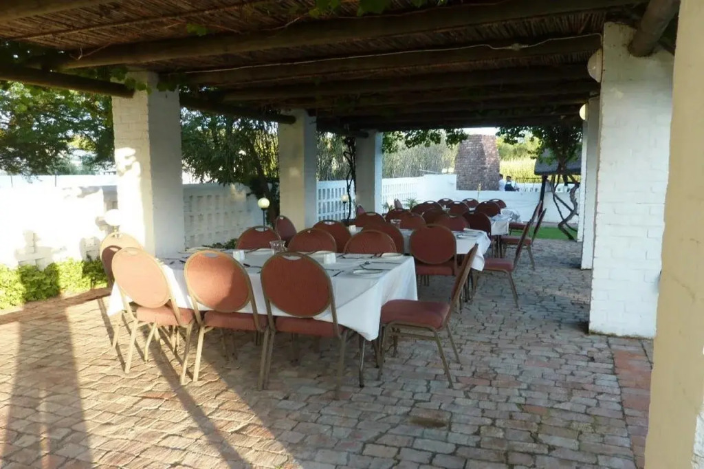 Protea Hotel by Marriott Oudtshoorn Riempie Estate