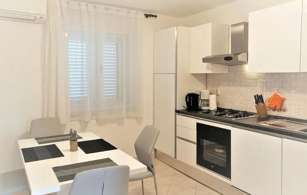 Holiday Home Hrboki Iii