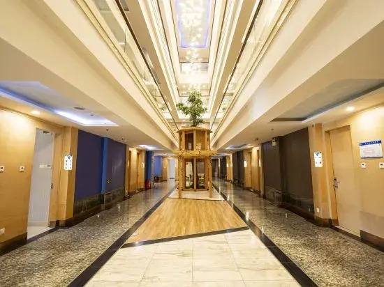 City Encounter Boutique Art Hotel