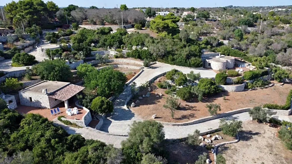 Villa Agapanto - Trullo Anthos con Vista Mare e Giardino Privato