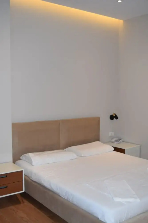 Star Hotel 2