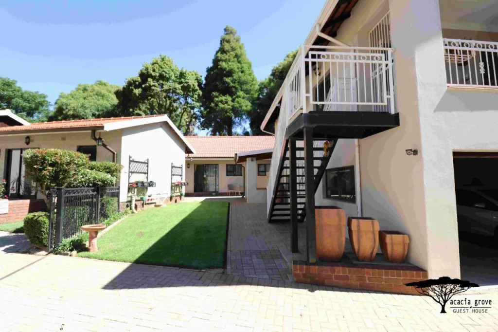 Acacia Grove Guest House