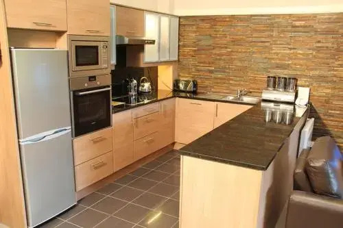 Cameron House Semi Detached Bungalow L12