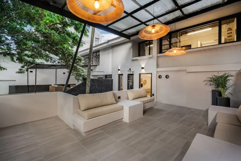 Luxurious 5BR House in Provenza Perfect for Groups