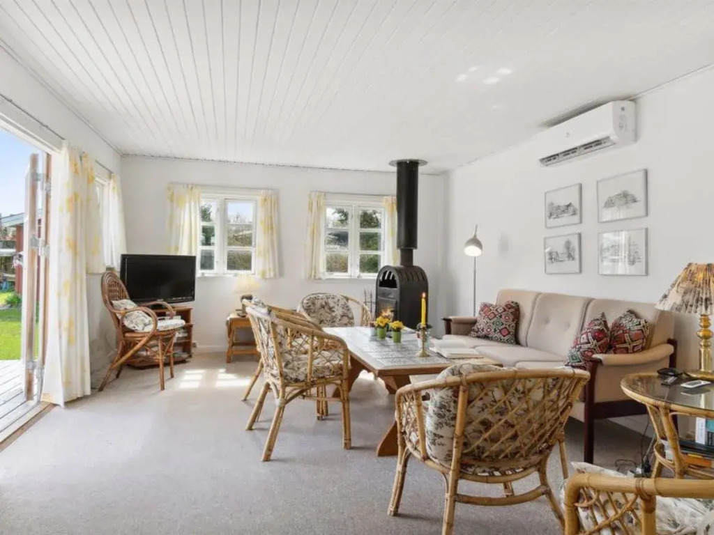 Holiday Home Ingobert - 50m from the sea by Interhome