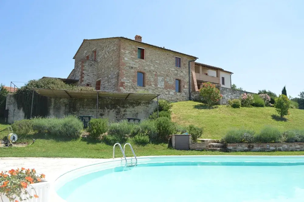 Apartment With Beautiful View in the Crete Senesi