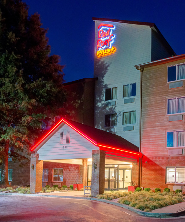 Red Roof Inn PLUS Raleigh Downtown NCSU Conv Center