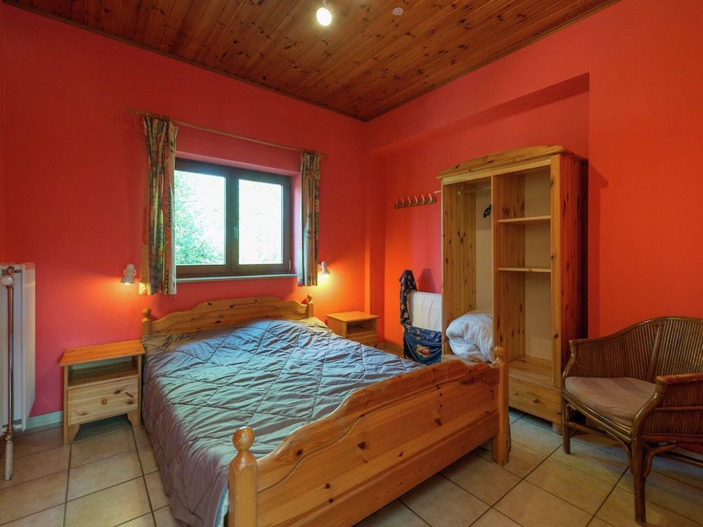 Perfect Holiday Home in Waimes With Swimming Pool