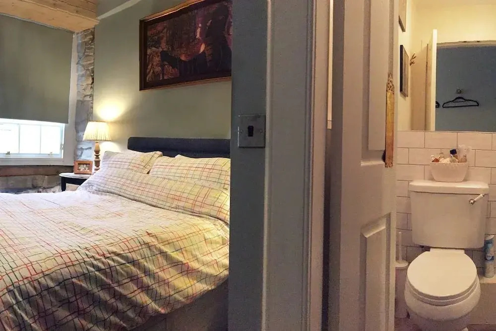 Heart Of Rose Street Quirky Antique Apartment
