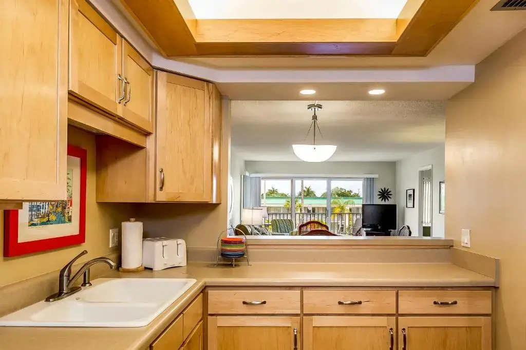 Sand Caper 202, Sleeps 4, Gulf Front, 2 Bedrooms, Elevator, Heated Pool