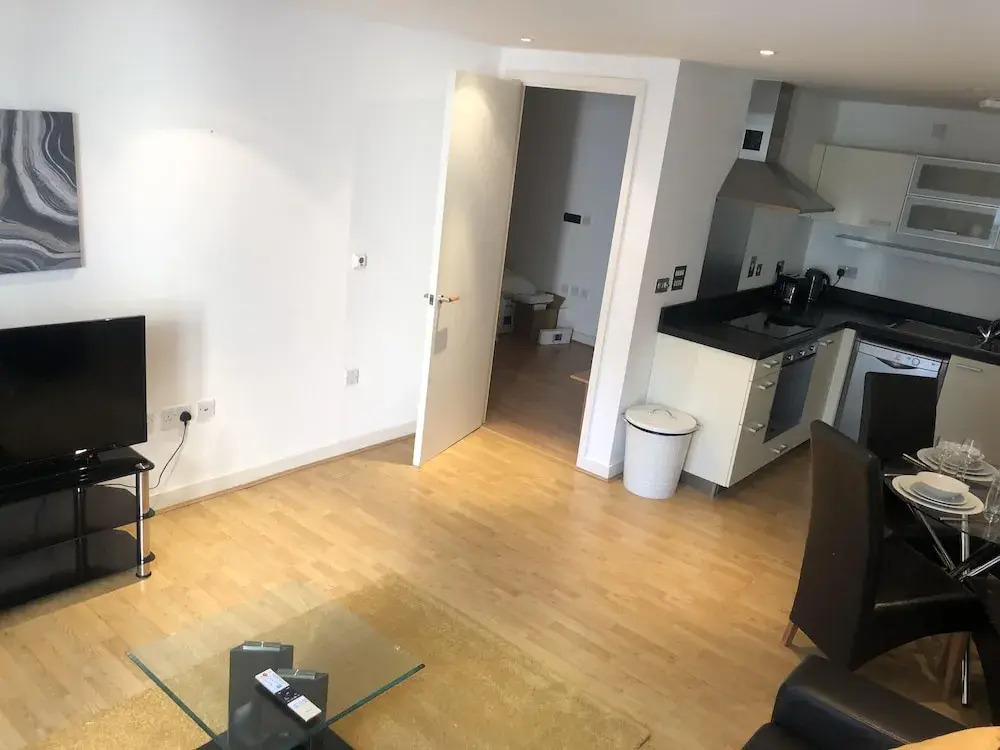 London River Side Hideaway Luxury Apartments