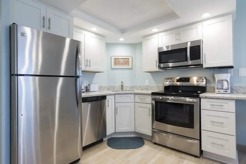 Inverness Condominium 1003