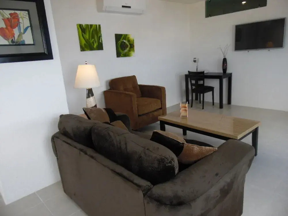 Penthouse B North El Cantil
