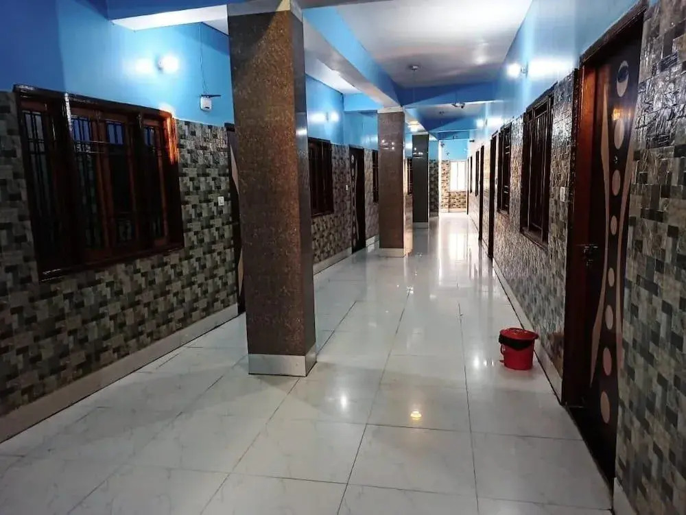 Hotel Anand LOK