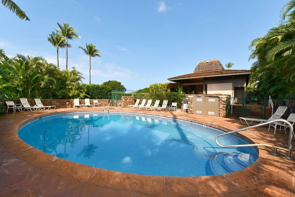 Kaanapali Plantation #52 2 Bedroom Condo by RedAwning