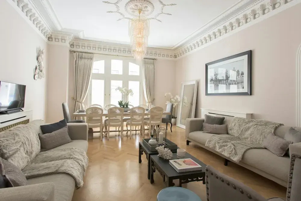 The Luxe Whitehall Duplex Apartment