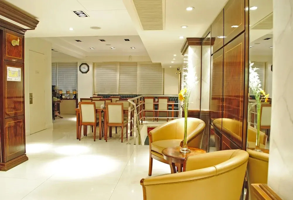 Alta Piazza –Casa di Appartamenti–