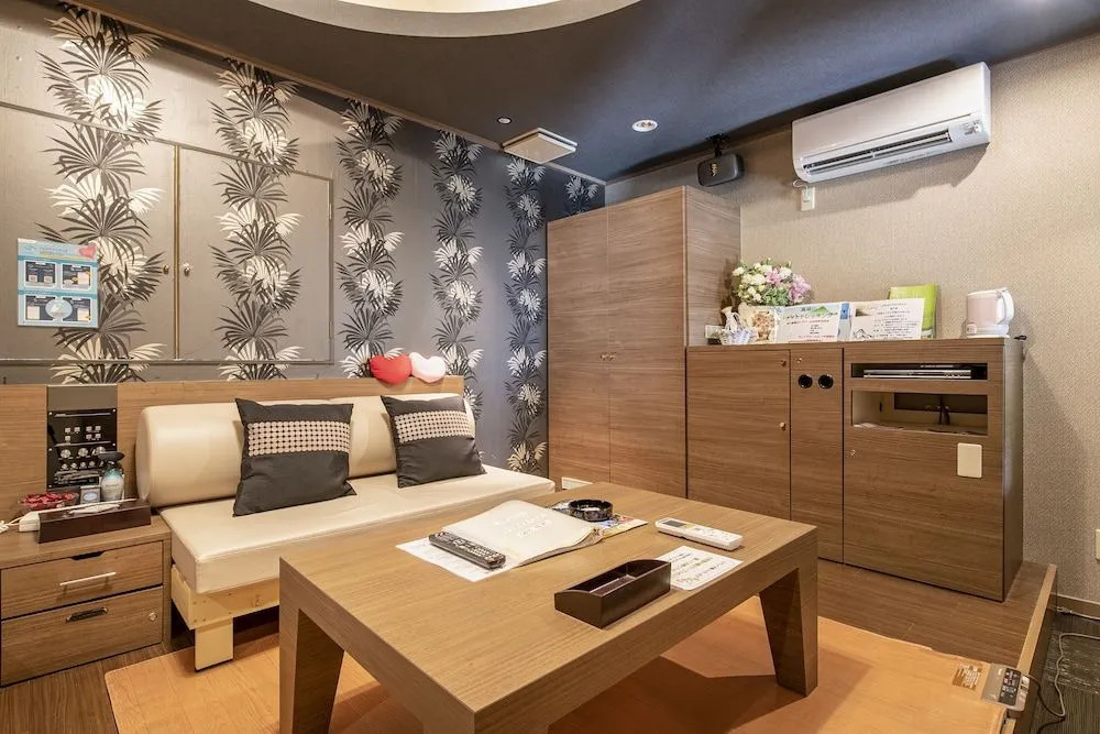 Hotel Takao Asile