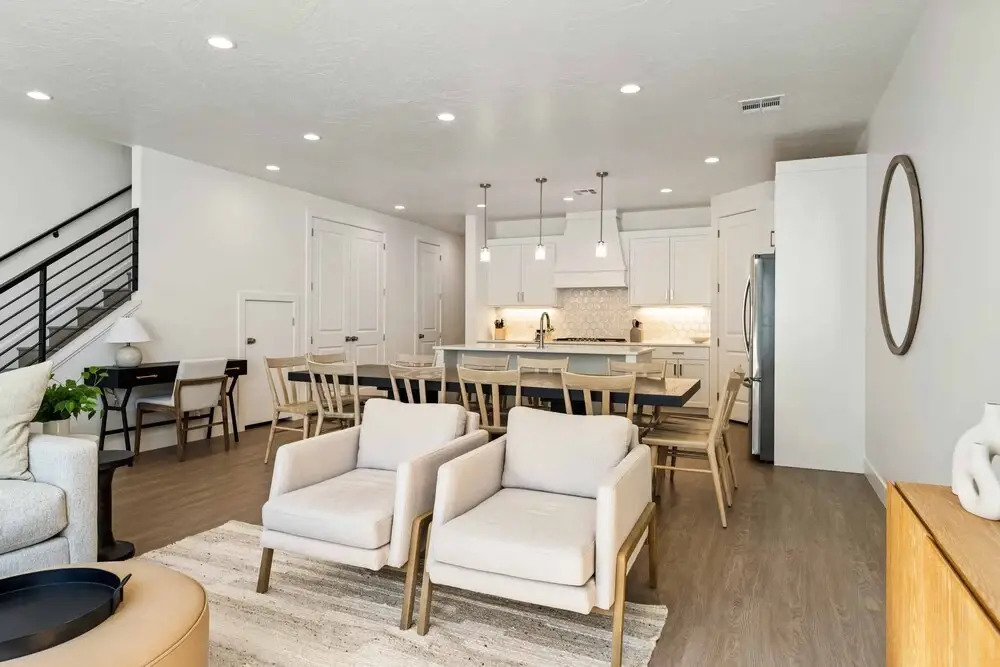 Sixteen Sandals 4 Bedroom Townhouse
