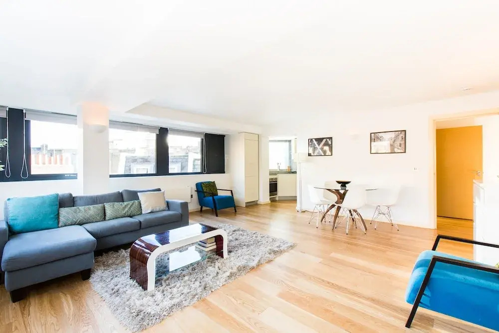 Luxury 2bed Apartment in Kensington A1