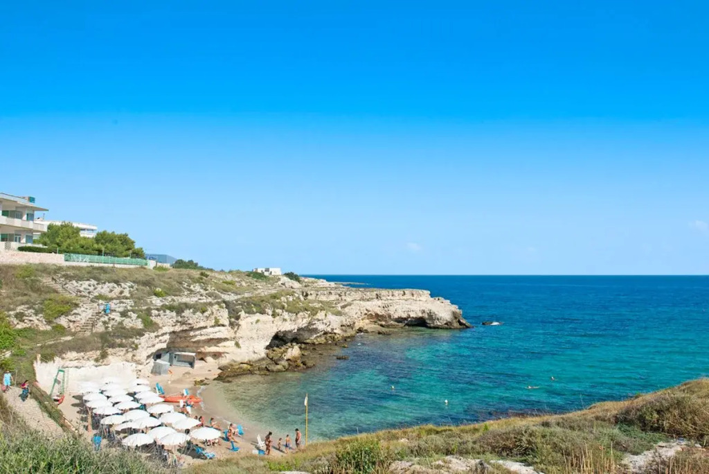 Hotel Villaggio Cala Corvino