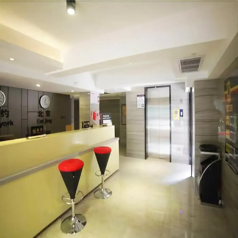 Super 8 Hotel