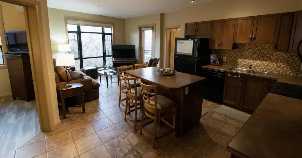 Two Bed Two Bath Corner Unit #432