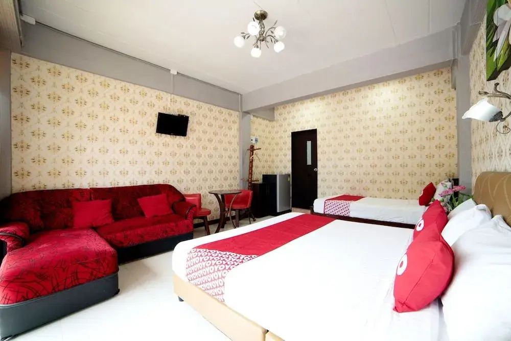 OYO 465 Krung Kao Traveller Lodge