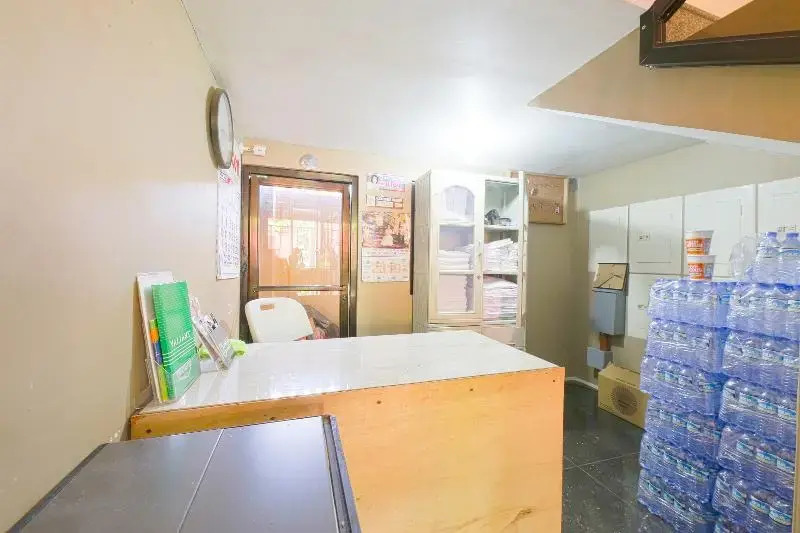 OYO 792 Wil's Suites