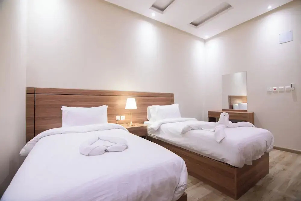 Towlan Hotel Suites 1