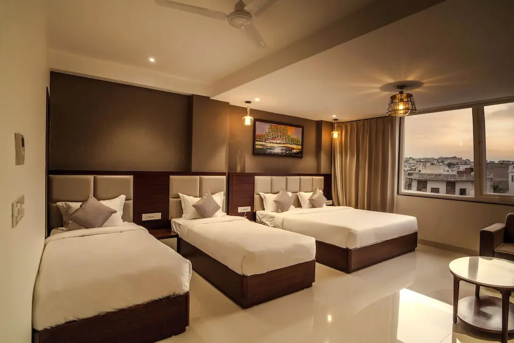 THE MANGAL VIEW RESIDENCY - A Luxury Boutique Business Hotel