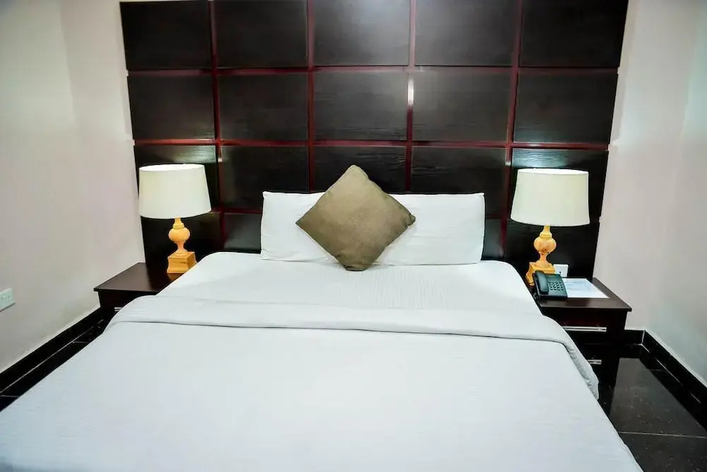 Crest Hotel