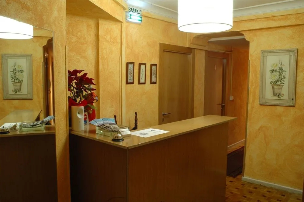 Hostal Manjon