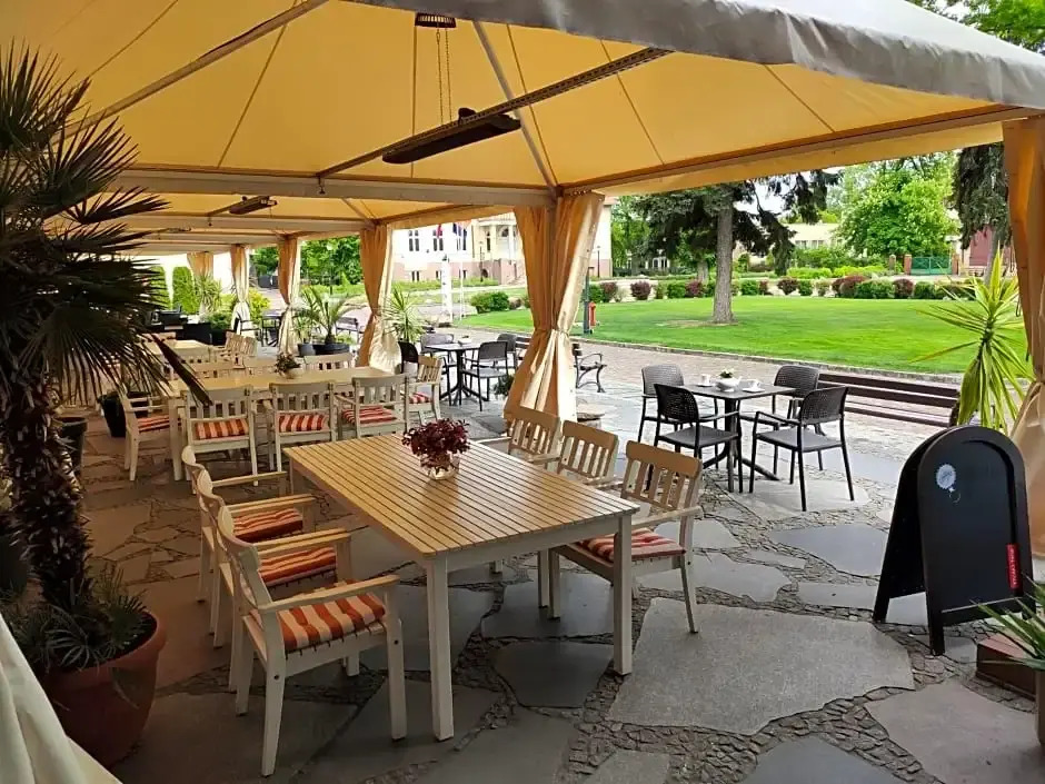 Hotel Sandro Silver & Spichlerz Antoniny