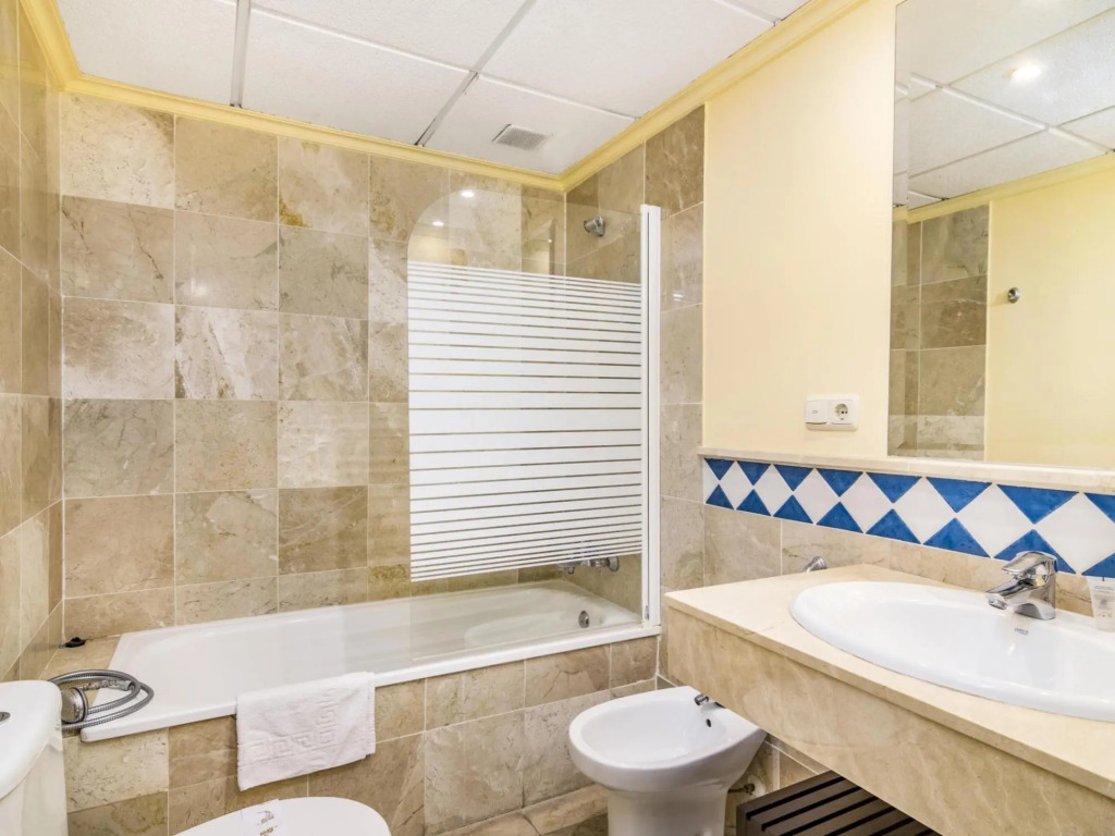 Banana Beach Marbella 4 pax 354