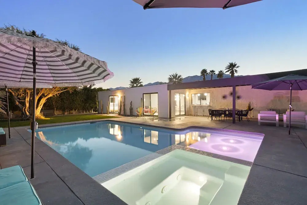 The Llama House by Avantstay Featured on Hgtv, Resort Style, Pool & Spa! Permit#4277