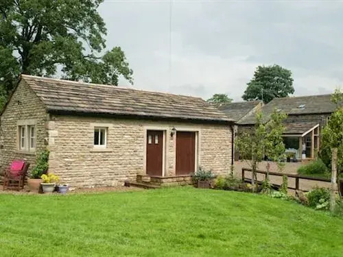 Dam Head Barn