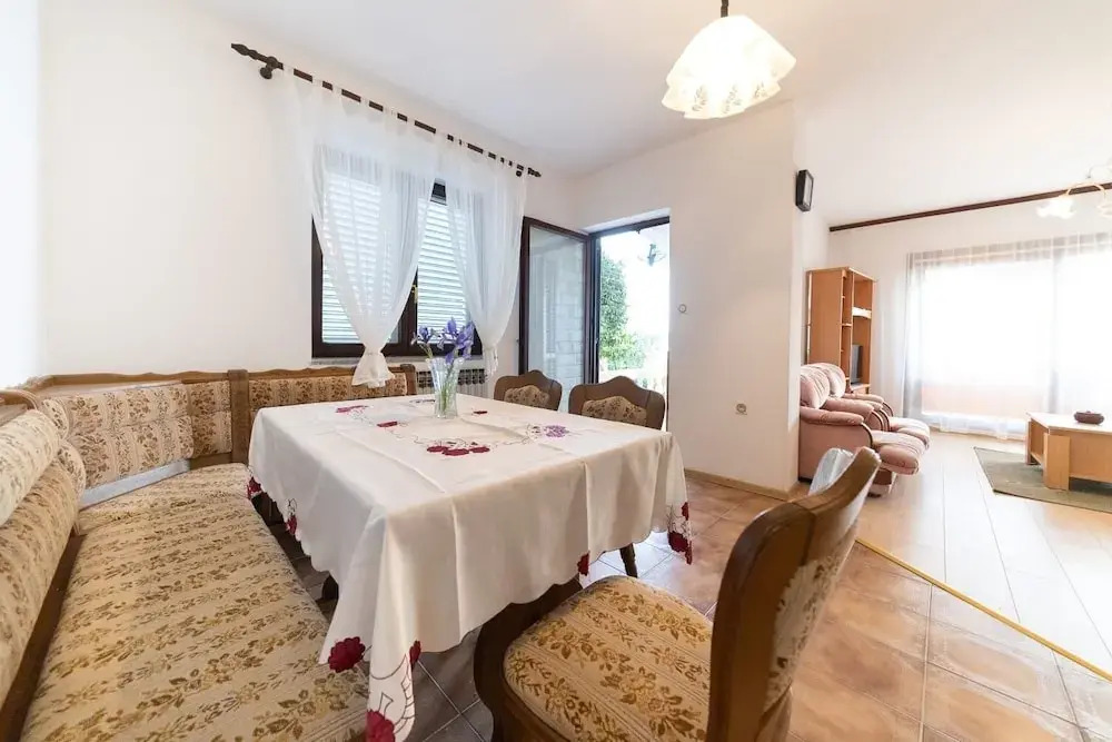 Villa Petar 1 - 10m From sea - H